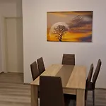 Moderne In Innenstadt Διαμέρισμα *